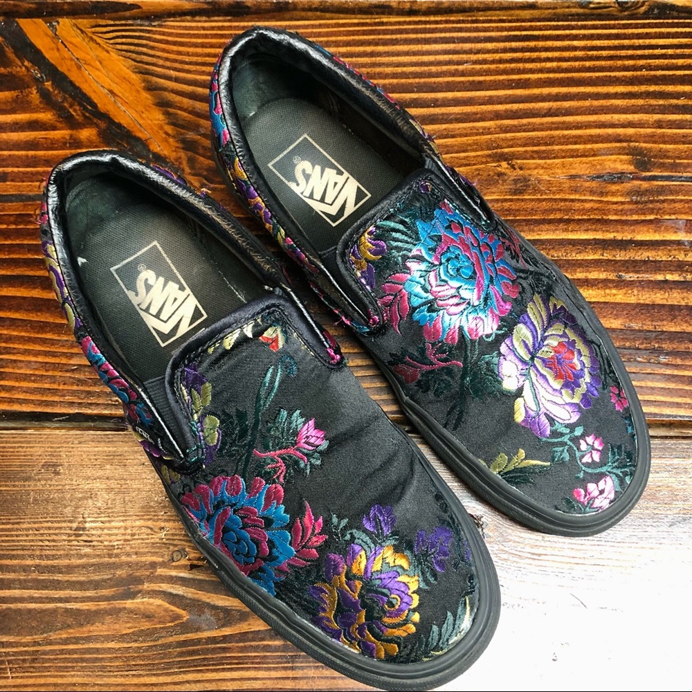 Vans Black Sneakers Classic Style - Picture 4 of 13